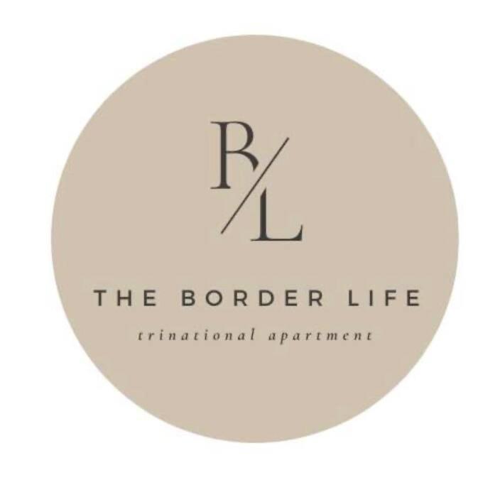 The Border Life Apartment *